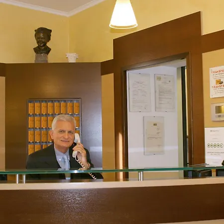 Hotel Lirico 3*
