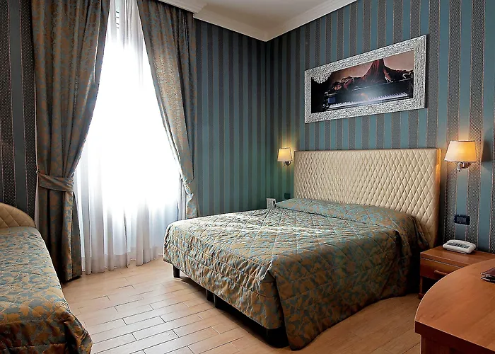Hotel Lirico 3*