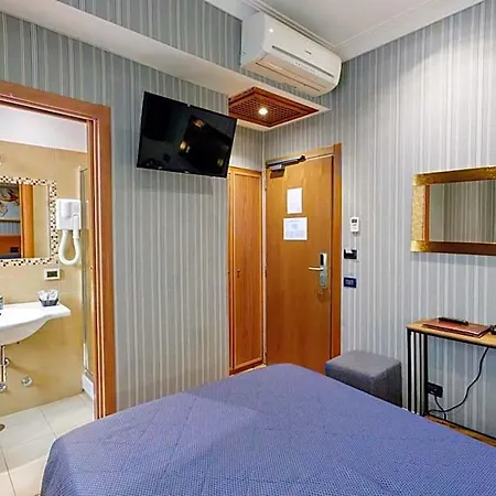 Hotell Lirico 3*