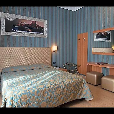Lirico Hotell