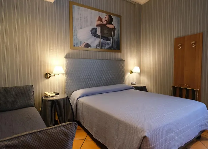 Hotel Lirico